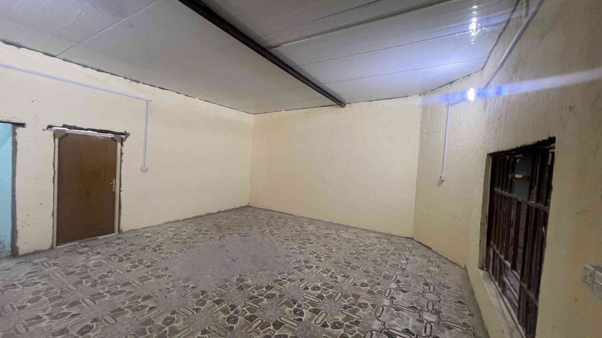 بيت للبيع 🚨

تابع للبلديه مقابل المعارض عل شارع العام المساحه 350 متر  يحتوي على ديوان معزول مع حمامات سندويج 
اظافه الى غرفتين ومطبخ وصاله وحمامات معزوله مع حوش البيت مخدوم من رصيف وماء وكاعد بي موجر
السعر 25مليون
الرقم :***********
