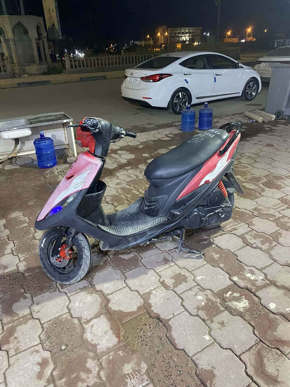 سلام عليكم اعيد نشر بسبب الوعود الكذب دراجه خير من كلها بلادي دراجه جيب وفيتر وتعال فحص بكاني واسط العزيزيه سعر 650 رقم ***********
