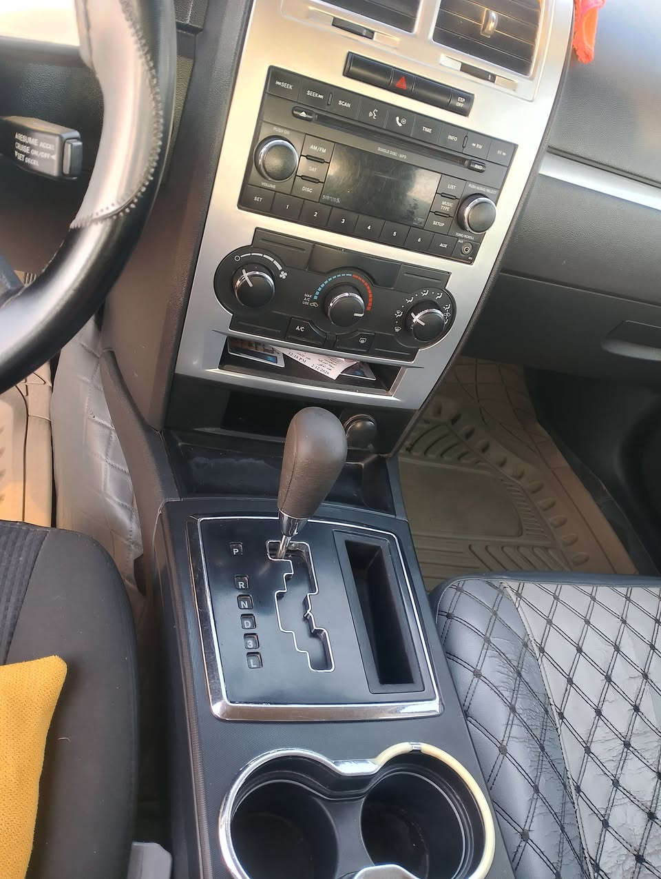 السلام عليكم جارجر 10اصل. كير مكينه تبريد. كفاله السياره مكفوله من ضربه مبدل بيهه قبق جنطه وبيبان اثنين اثر اخياس فقط صدر خلفي امامي. السياره جاهزه خطهه كوت نجف مكانهه كوت مركز المدينه ***********
