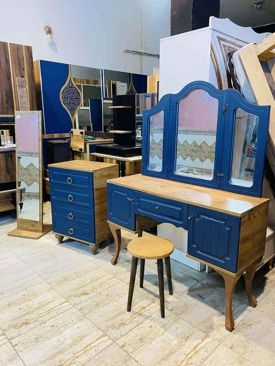 غرفة نوم تركي مستعمل
تتكون 👈8 👈 قطع 🥰
نضافة 85%💯
السعر 700
مع نقل وشد داخل بغداد مجاني

عمولة 50


**إذا كنت صاحب هذا الإعلان وتريد حذفه لأي سبب، رجاءا أرسل رسالة إلى الدعم الفني**