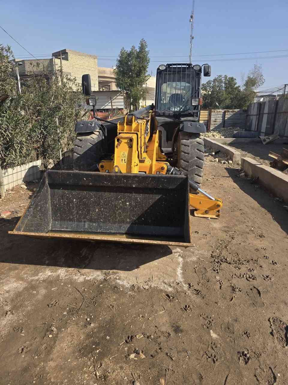 لدينا جهاز جي سيبي شوكيه المكان بغداد  موجوده للعمل او للبيع الموديل 2010 رقم الهاتف ***********
