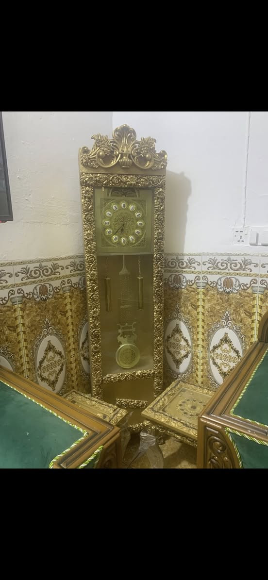 السلام عليكم تخم نظيف جدا 10 مقاعد وياه طبلات عدد ٣ و ساعه ملكيه للبيع مكاني بعقوبة التحرير  مقابل مركز شرطة التحرير للاستفسار اكثر الاتصال بالرقم ***********
