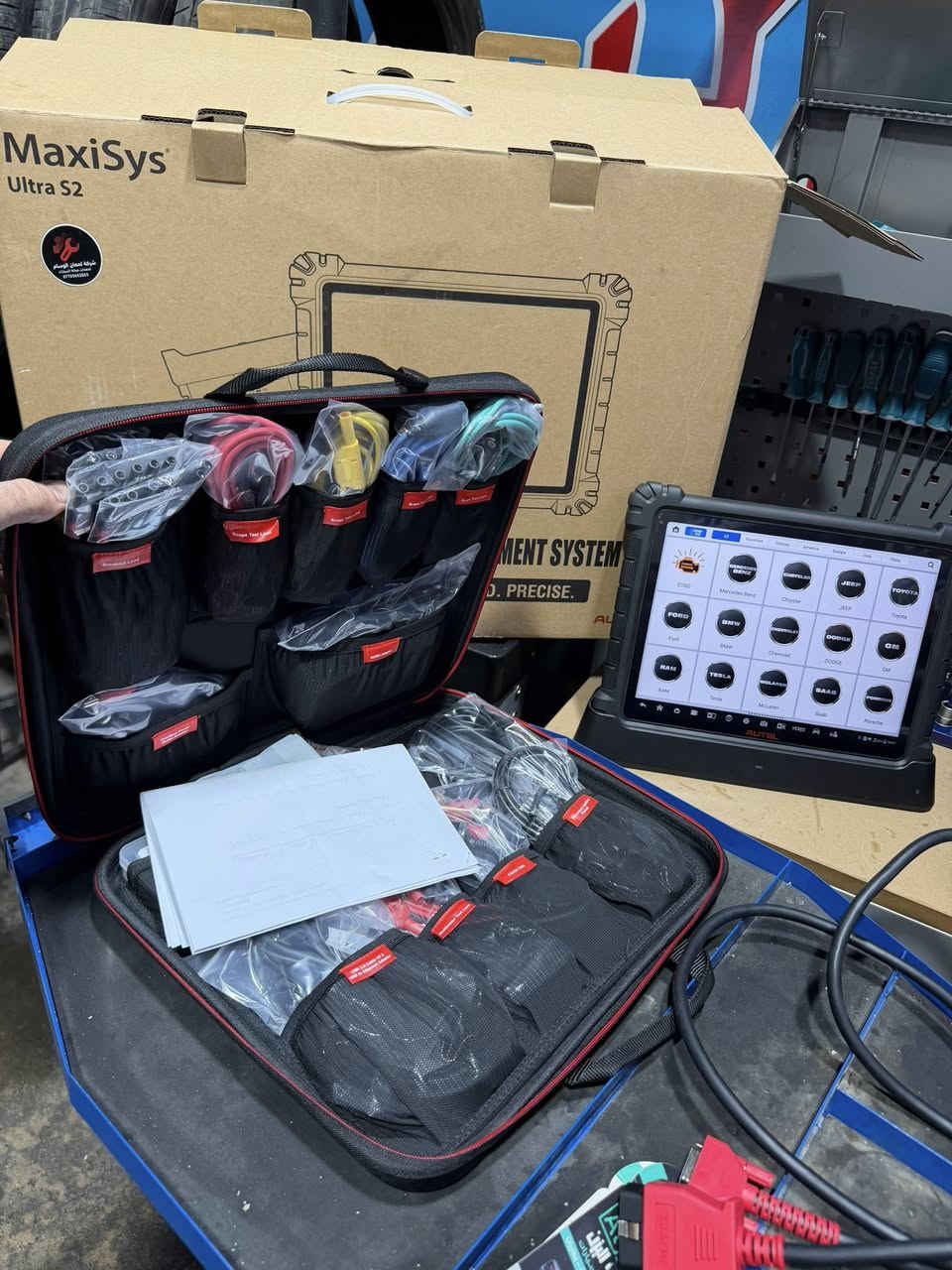 السلام عليكم جهاز الترا اوتيل  جديد غير مستعمل ضمان سنة. تحديث ثلاث سنوات   صار اسبوع من اشتريتة ب٥٠ ورقة من شركة لمعان الوسام. وهسة محتاجيتة. السعر 45  ورقة. وبي مجال قليل ***********
