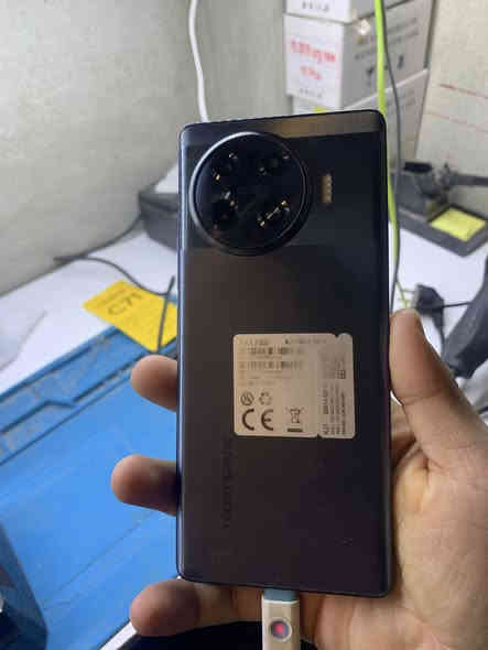 TECNO SPerk 20 Pro بلص
ذاكره ٢٥٦
رام ١٦
مكاني موصل الأيسر
السعر ١٧٠ وبي مجال للطيبين عراض كاملة 
***********
