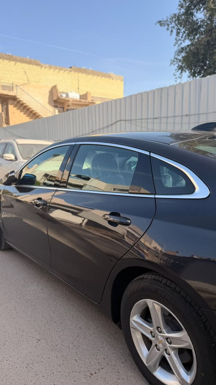 ماليبو 2023 رقم بغداد باسمي 
مواصفات LT1 
تحديد مسار 
رادار امامي داتا شو 
رادار خلفي
سايد بريك كهربائي 
شاشة كار بلي + اندرويد اوتو

حادثها دعامية نازلة بيه كلير من امريكا فقط بدون دواخل موضح بالصور 
رقم بغداد 
السعر 128 وبيها مجال بسيط
عنوان بغداد جادرية او خضراء
واتس او اتصال

***********
Ahmed A Salih صاحب السياره 
اني مكلف بالنشر
