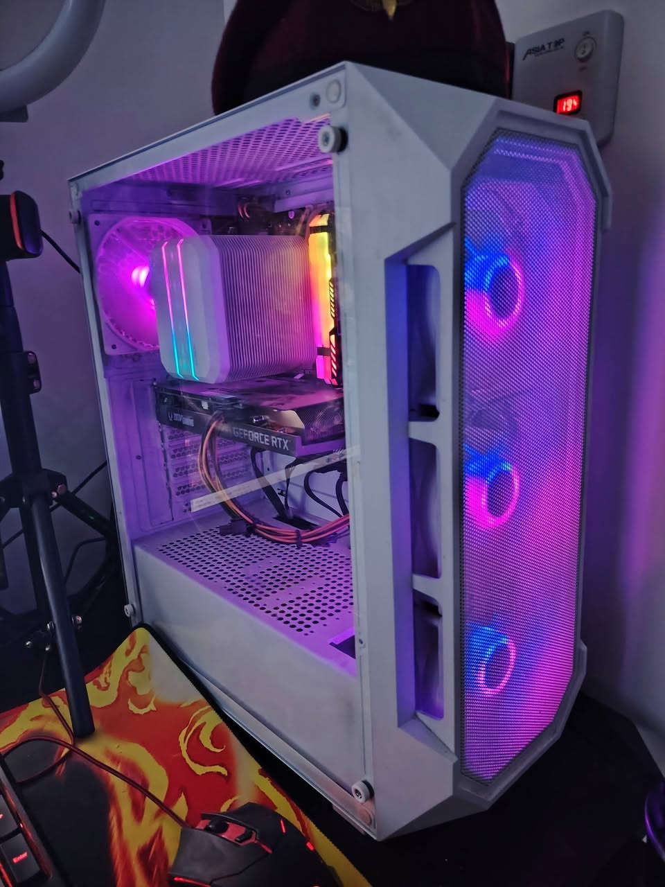 ASUS PRIME B760M-DDR4
i5 - 13400F
RAM 32 16x2 DDR4 3200 RGB
SSD 256 هارد
hhd 1t هارد
alseue مبرد غازي
power 750 باورسبلاي
الملحقات
الشاشة
ELSA 185hz 0.5ms 27
ماوس
كيبورد
سماعه 
السعر 850 قفل 🔒🔒🔒 
العنوان بغداد 
الرقم ***********
