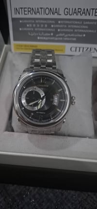 ساعة سيتزين Citizen غير مستعمل بالاستيكرات made in Japan   كامل مرفقات...