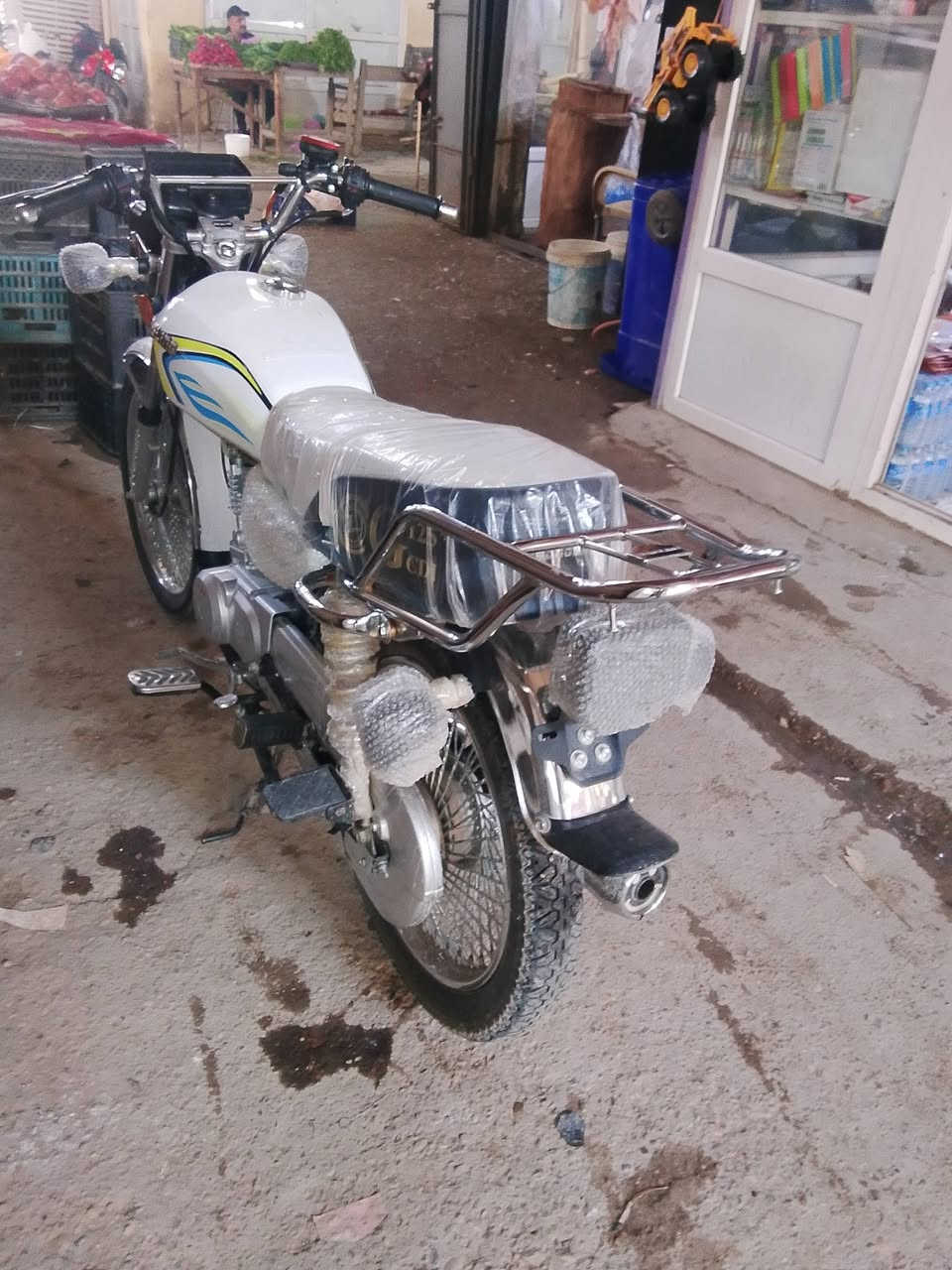 السلام عليكم
درجة تايكر 2025
درجة مكفولة كفال عامة 
درجة جديدة صار  شهر من نازلة 
على وضع الشركة 
مكان ديالى بعقوبة 
ملاحظة الخاص غير متوجد 
السعر 🔥🔥🔥
الرقم ***********
