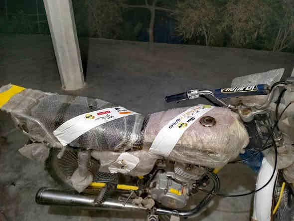 السلام عليكم
تايكر للبيع لون ابيض جاهز مابي اي نقص محرك مفتوح شرط لاصرف ولابخار ولانضوح للتواصل *********** السعر 325 مكاني ناحية الزاب الصباغية
