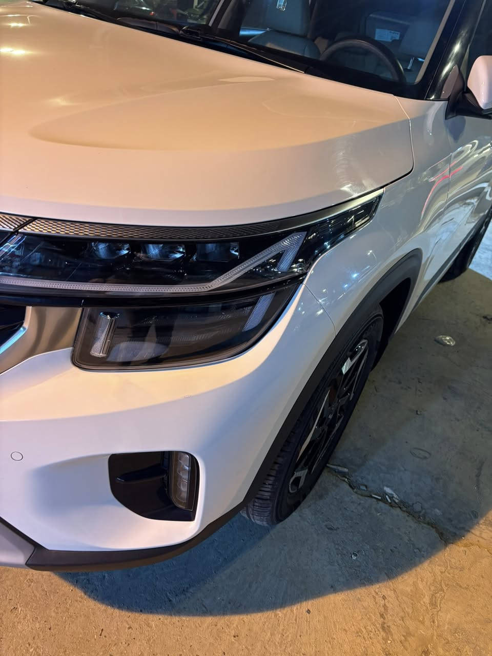 سلتوس 2024 ماشيه 9000 كم مكفوله من الصبغ والحادث بعدها بوضع الشركه مال الدوليه العراقيه رقم بغداد الجديد بأسمي تحويل ثاني يوم 178 مكانها بغداد الكرخ ممتواجد فيس ***********
