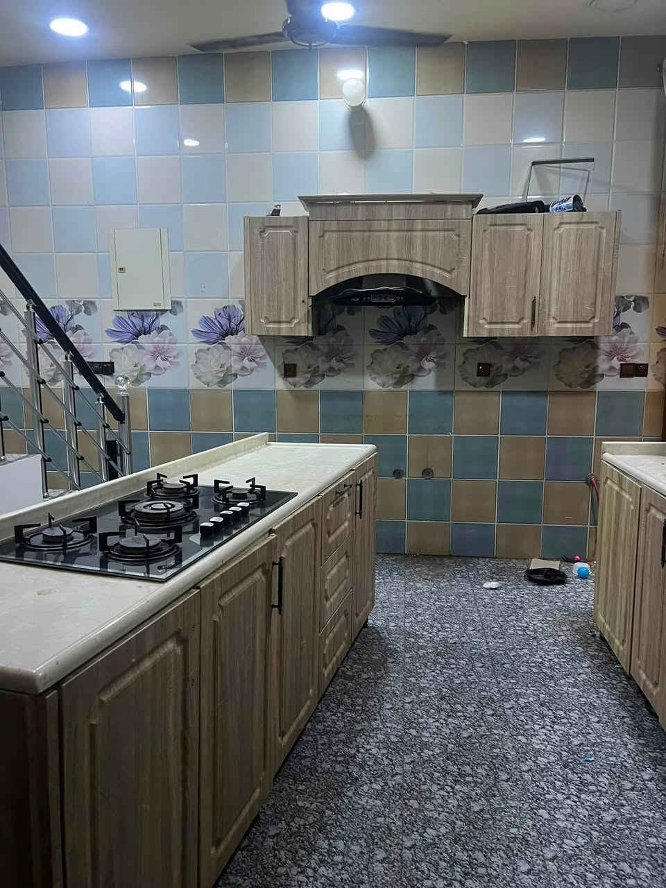 كاونتر للبيع بغداد الدورة تواصل : ***********
