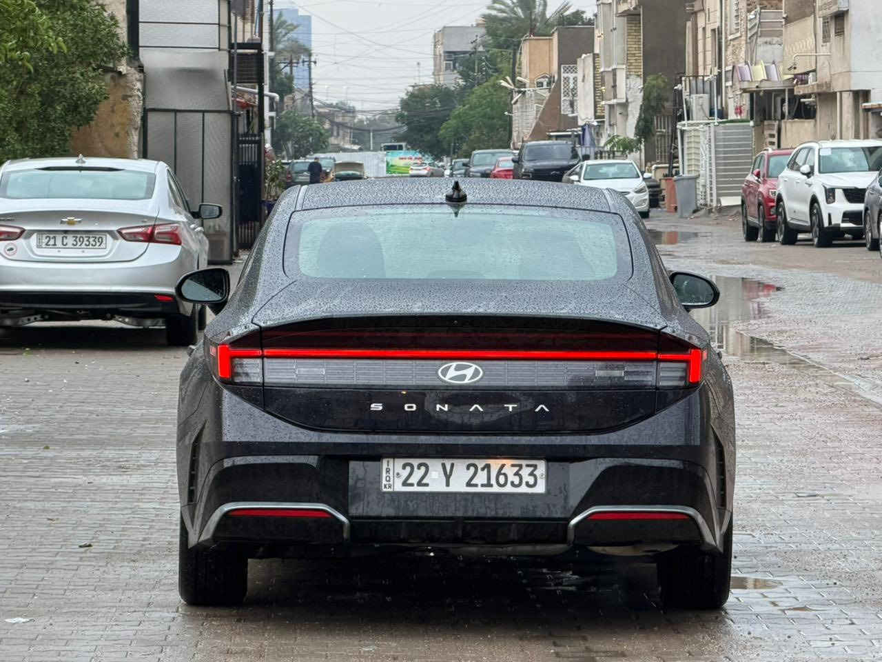 -للتواصل عالرقم فقط اسفل المنشور
بدون صبغ بدون تبديل 
سوناتا 2025  الشكل الجديد مرقمة اربيل هزه فحص وترقيم جديد تحويل بأسم المشتري / وارد امريكي
السيارة بدون صبغ بدون تبديل اي قطعة
بيها فقط تعديل بارد 
مواصفات SEL تجي فول عدا البنوراما
محرك 2500
دشبول الكتروني متصل مع شاشة كاملة
أنظمة قيادة متعدد 
رادارات امامي جانبي خلفي
قيادة آليه * تحديد مسار 
لايت زينون عالي ناصي 
LED نهاري - بك لايت لد 
مانع تصادم امامي خلفي
بصمة تشغيل + بصمة ابواب + تشغيل عن بعد
كشن كهربائي
تدفئة كشنات
اوتو هولد توقف ذاتي اثناء الازدحام 
تحكمات استيرن فول
سايد بريك بصمة
صندوك ذكي + بصمة
كيرها تعليك النظام الجديد 
كامرا خلفيه دوارة وشاشة نظام ابل كار بلي
وباقي المواصفات معروفه للسيارة
سعرها 208 ورقه
بغداد المنصور مكان السيارة
*********** 
واتساب او الاتصال عالرقم
