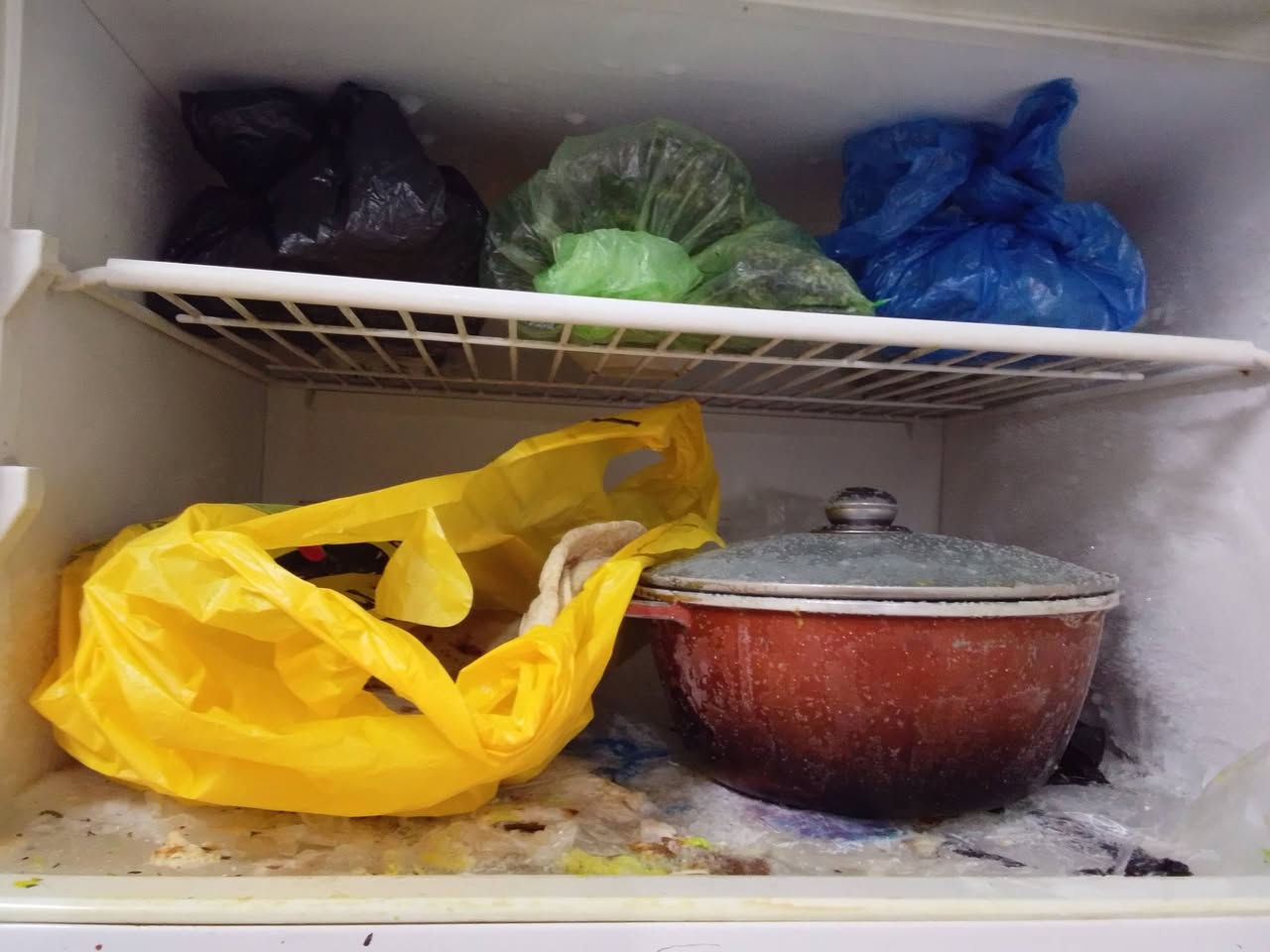 ثلاجه فزتل للبيع حجم كبير
مكاني بغداد السلاميات سعرها 125 بيها مجال قليل


**إذا كنت صاحب هذا الإعلان وتريد حذفه لأي سبب، رجاءا أرسل رسالة إلى الدعم الفني**