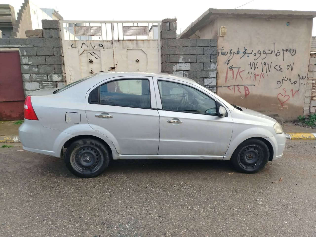 سەرەتا بەناوی خوای گەورەو میهرەبان 🌿1_شۆفرلیت (ئەڤیو)مودیل 2007 سەیارەکە ماڵی دوستە
2_ناو ڕەشە 🖤 چوار جام سەرچوپیە 📥بلاجکتور
3_تەبرید ساردوو گەرم بەشەرەت لەسەر سلوری❄️
4_گیڕو مەکینە بەشەرەت بیکیشەیە بوخارو سەرفی نیە 🏁
5_تەقەو رەقەی بەشەرت تاخم پیشی مەزبوتە ✔
6_کارەبایاتی مەزبوتە 💯
7_سەیارەکە 3 پارچەی پیوەیە 🅿  بیناوگرتن
8_سەنەوی هەزەی بەسەرچوە /ڕەقەمشی کونە 
9_سعرشی 53 وەرەقەو💸 مەعامەلە ♦💥

ڕەقەم تەلەفون ***********    /    ***********

