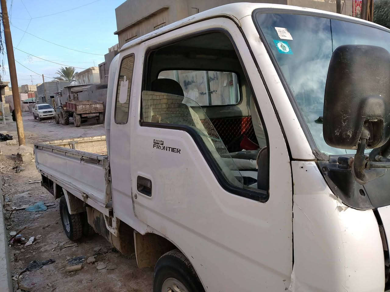 (سىلام عليكم )
فونتيره موديل 97 بسمي
ومكينه وكير واكسن جدد 
اوشاصي مكفول والرقم انكليزي والسنويه لل31
والسعر 60 ورقه وبيهه مجال
رقم الهاتف ***********
