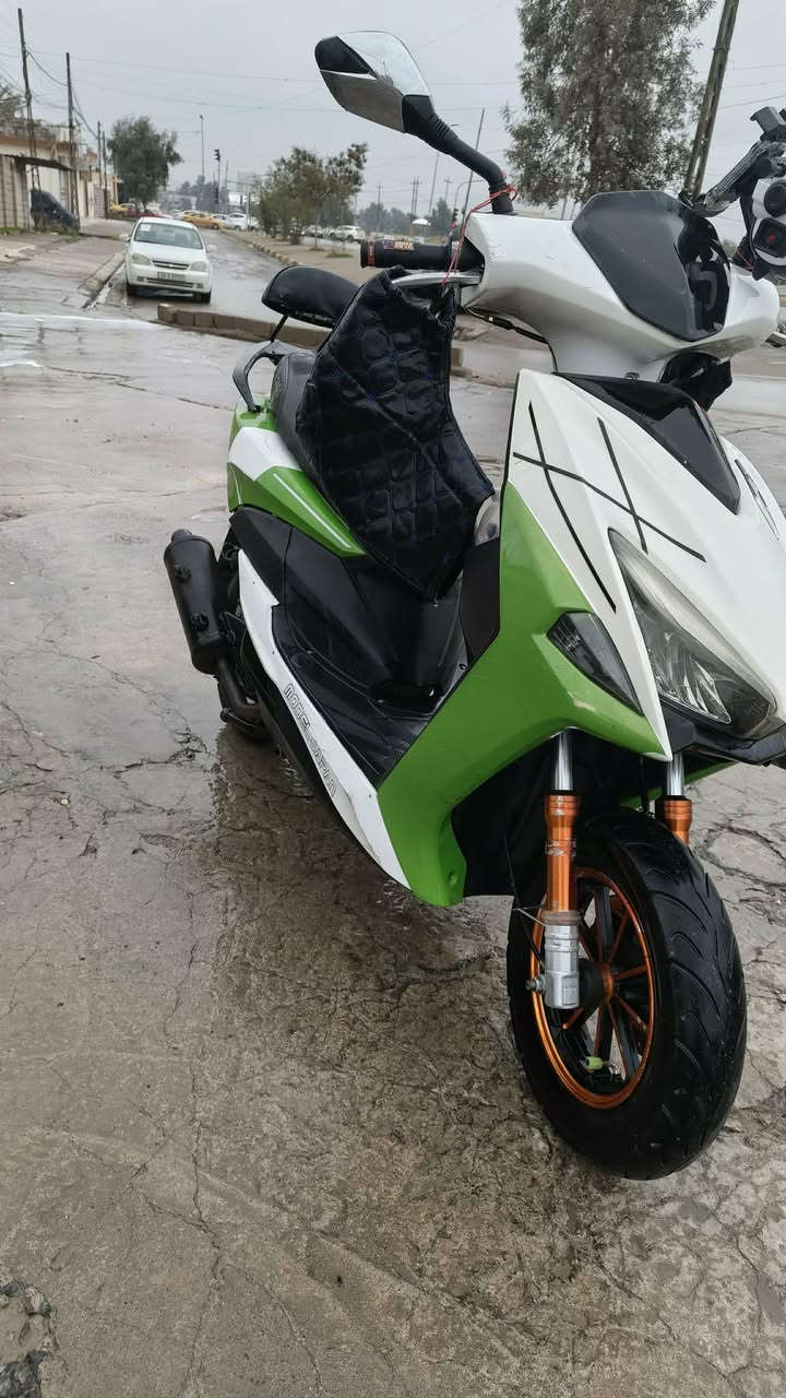 السلام عليكم موطور اف اس نكرة سلف نضيف مراوس وية بزون نضيف او بيع محرك مامفتوح بس ما انطي شرط نشاط ومعدل شرط مايعوزو شي كلشي شغال للتواصل *********** والخاص مفتوح مكاني موصل الايسر
