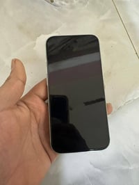 آيفون ١٥ بلس • ١٢٨ • بطارية ٩٨