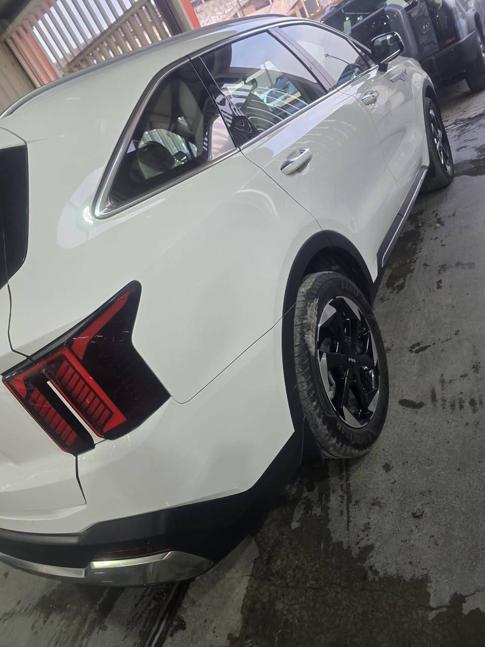 السلام عليكم للببع سورنتو 2024 أربعة سلندر اخوان السياره ماشيه 14 الف حقيقي السياره مال بيت بيها كم طخه بسيطه بس وبارد بالجاملغ الأمامي بسيط مبين كدامكم بالصور السياره حلوه وجديده بعدها مواصفاتها سبعة راكب 3 قطع تبريد دبل حساس خلف وامام كامره اصليه كراسي كهرباء دشبول الوان السياره حلوه وجديده ونضيفه رايدها ب25500 يعني 255 وبيها مجال للشراي للاستفسار الاتصال ***********
