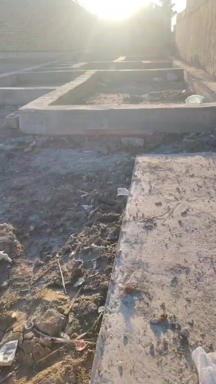 رباط زراعي كافة الخدمات كهرباء مجاري ماي كله بلباب
ميتين متر عن التبليط 

***********
