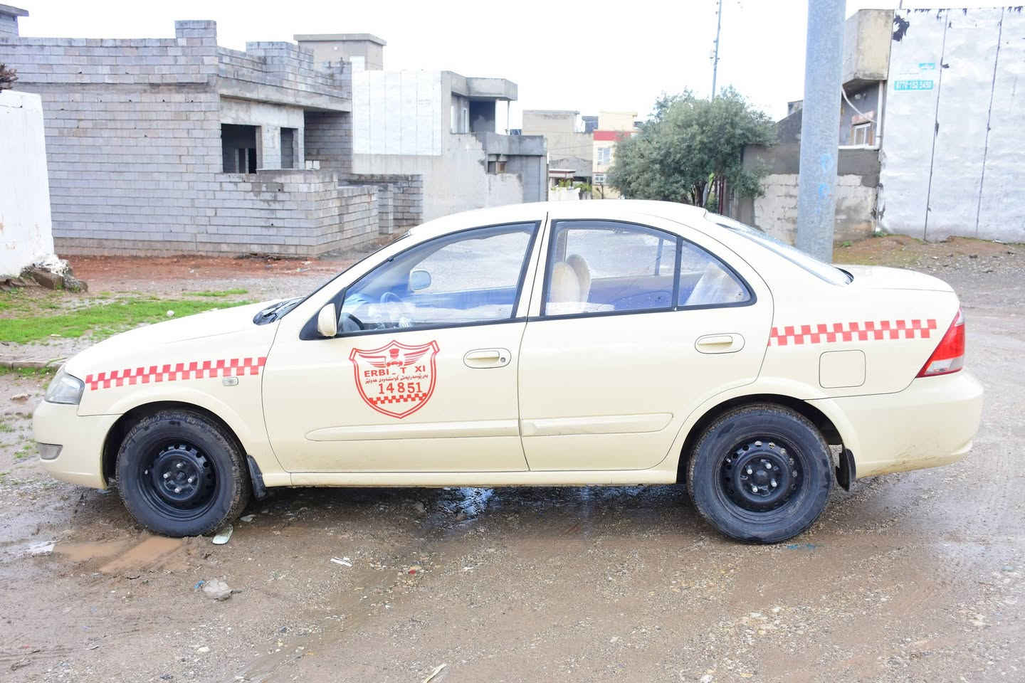 سەیارەی  سەنی کوری بۆ فرۆشتن مۆدێل 2012 یە ، بیلاد تۆماتیکە ، قنجەکی پشتی هەیە ، بۆنیتەکەی ڕەشە ، ڕەقەمی نوێیە هەزەی نوێیە ، سەنەوەی تا 2032 نوێیە ، تەقە و ڕەقەمی بەشەرت ، دوو شوێنی ساردە کوتە
نرخ : 125 گەڵا 
شوێن : کۆیە 
ژمارەی موبایل ***********
