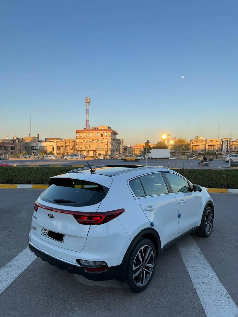 سبورتج خليجي 2020 
مكفوله كفاله عامه عدا رصعتين زغار كلش
ماشيه 94 
موصفات 
بنرما طكتين 
شاشا اندرويد 
مود درايف 
مانع انحدار 
تحكم ستيرن فول 
كامرا خلفيه دواره 
حساسات بل دعاميه 
قطعتين تبريد
محرك 2000 دوش كفاله 
لد خلفي 
ويل جبير مال فول وتخم تاير جديد 
مكان سياره بغداد السيديه 
السعر 195 
*********** بغداد, العراق
