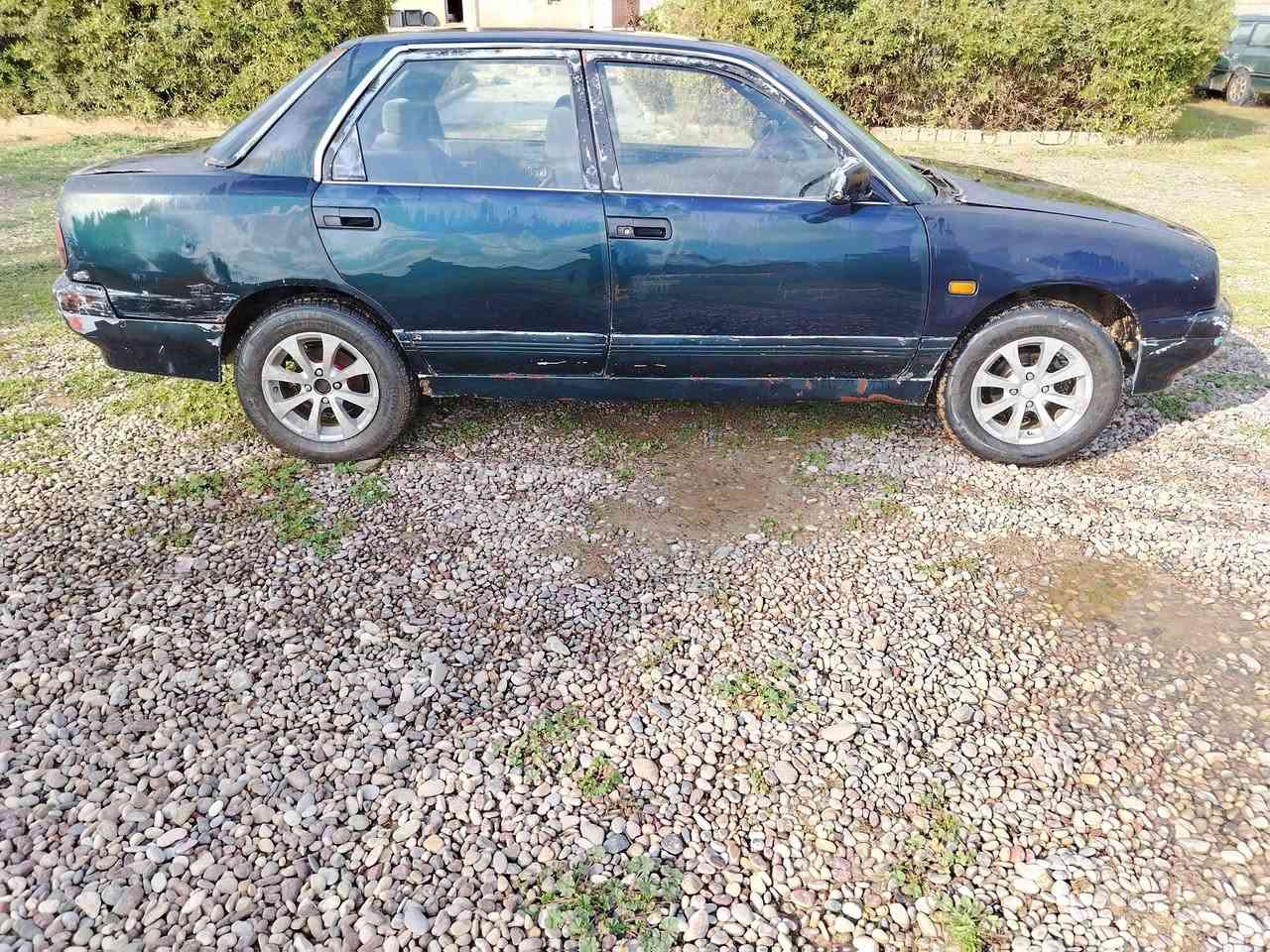 سياره لبيع داهستو حجم 16رقم كركوك الماني موديل 91،السعر15ورقه مراوس كيه نفرات ***********
