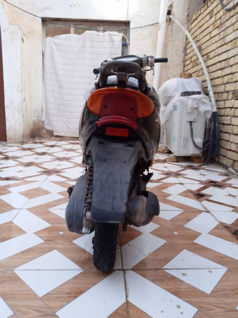 السلام عليكم  عندي دراجه عصفوريه  60 مكينه خير من الله  ناعمه   دراجه نكره هندر واحد شرط دراجه فول  مكان كوت سعر خاص ***********
