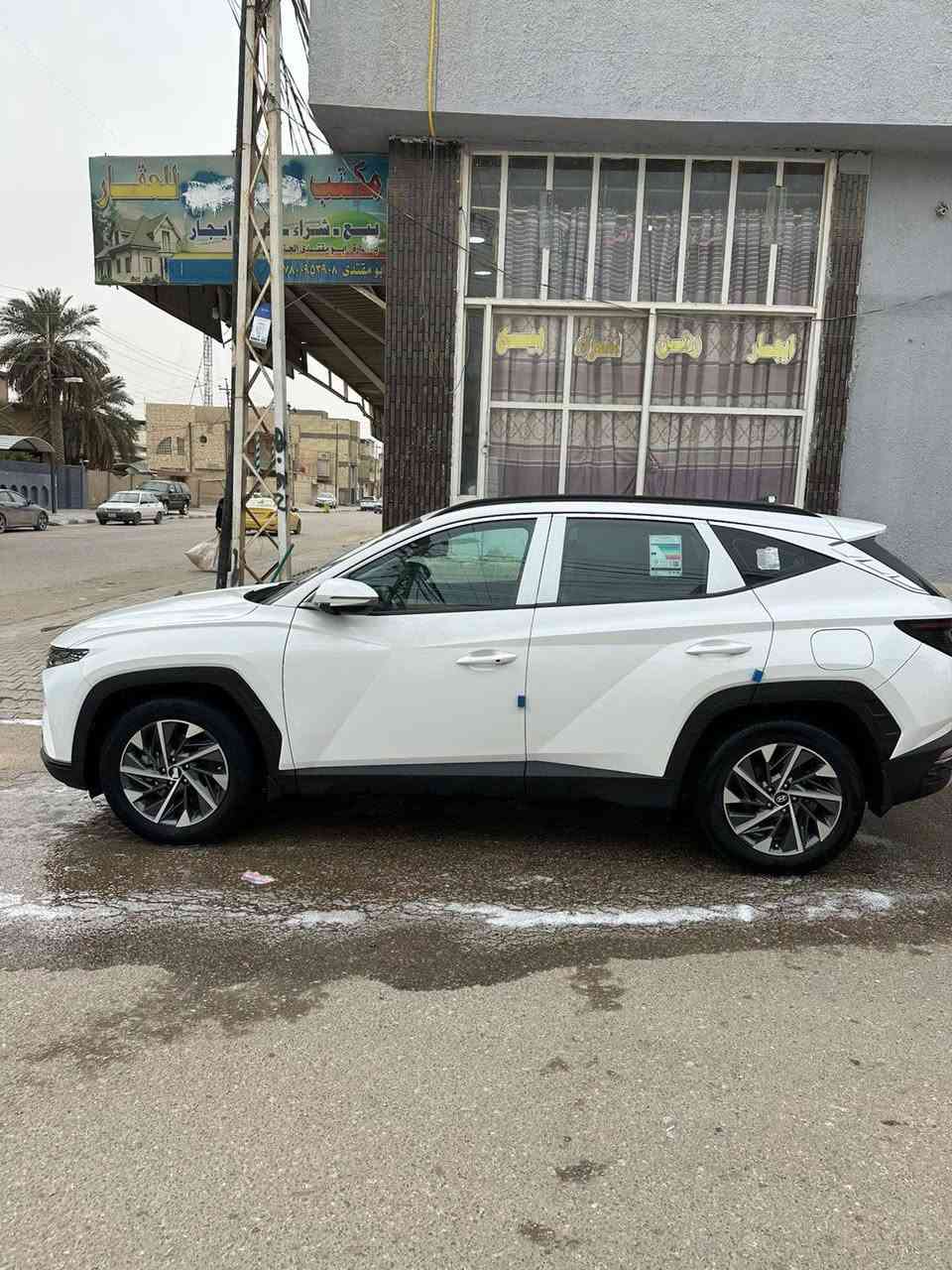 السلام عليكم
هونداي توسان موديل 2024
ماشية 18 الف 
مواصفات الخليجي معروف فول عدا الفتحة 
- المقاعد الامامية 2 كهرباء
- مثبت سرعه 
- مانع تزحلق 
- بصمه تشغيل ، ابواب بصمه
- تشغيل عن بعد
- تبريد قطعتين امامي- خلفي
- بلوجكتر زوايه ميته مع حركه الستيرن
بيها تغليف كشنات جلد
محرك 2.000 دوش
السعر 215 ورقه 
مكان السيارة نجف ***********
