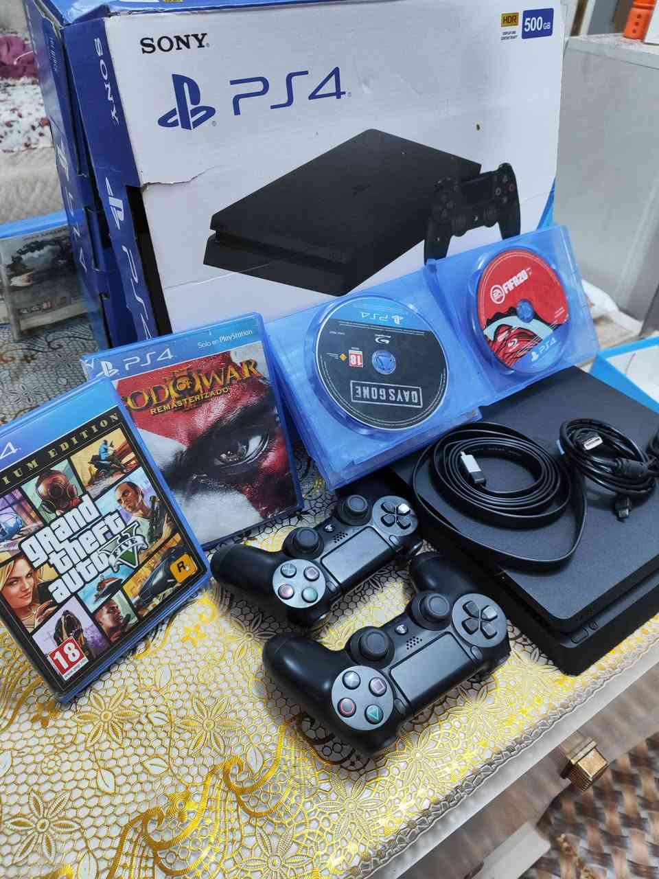 بلي 4سلم ذاكره 500كيكه
2جوستكات
4اقراص
جيتي اي
كريدس
فيفه 20
ايام مضت

بلي كامل وستعمال قليل رايده 300وبي مجال
*********** عنواني ميسان
