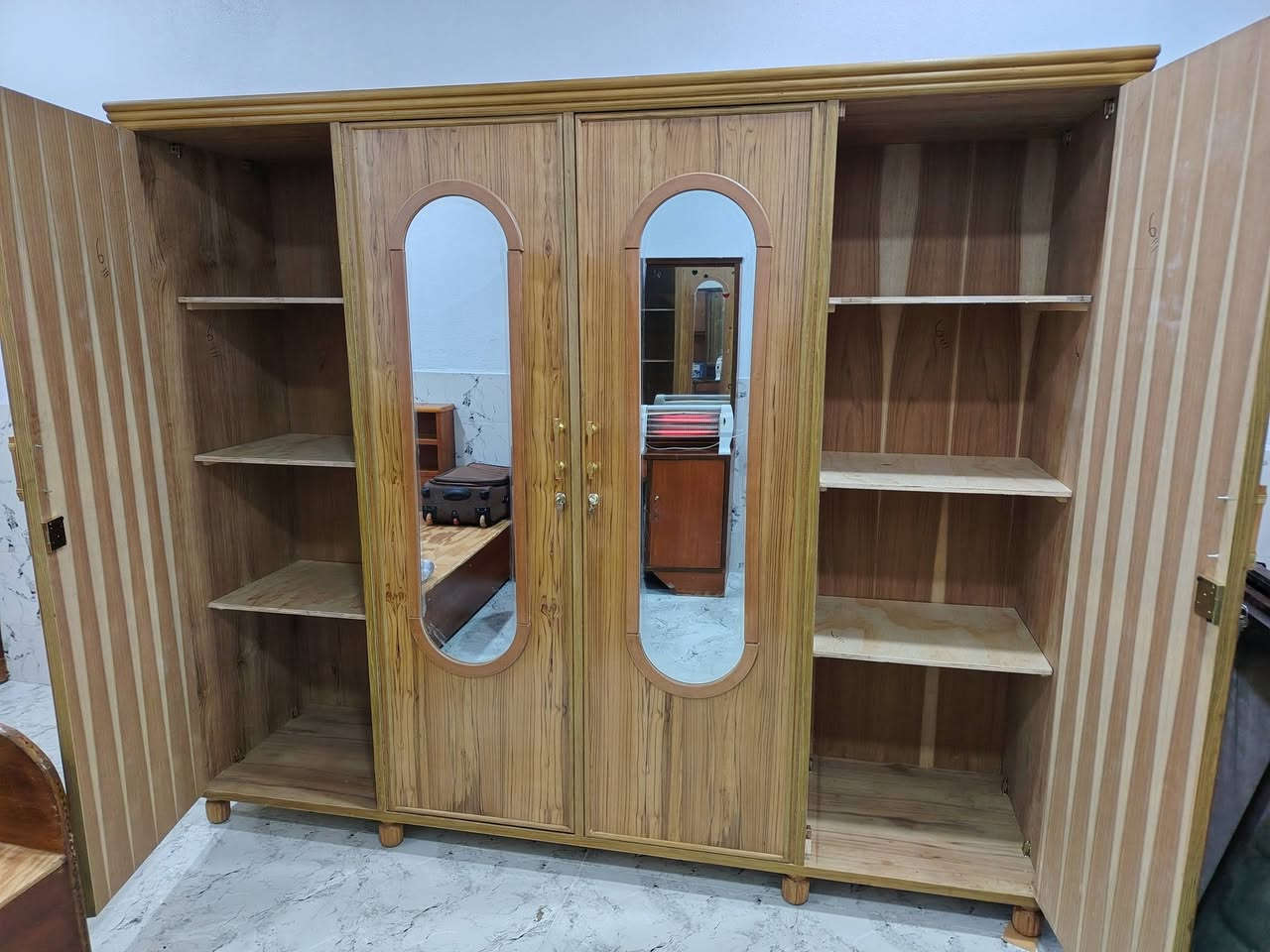 مسواك جديد وشغل درجه اولى

((((حطاطه صاج داخل وخارج))))

كناتير صاج حطاطه ثقيل درجه اولى مليان
متوفر 2 باب    250 الف 
متوفر 3 باب    350 الف
متوفر 4 باب    450 الف 
 الشد والنقل داخل عنه مجاني

يتوفر توصيل حديثه _راوه_ العبيدي _القائم 
العنوان عنه نهاية شارع الحضره مقابل الحديقه
رقم الهاتف ***********
                ***********
