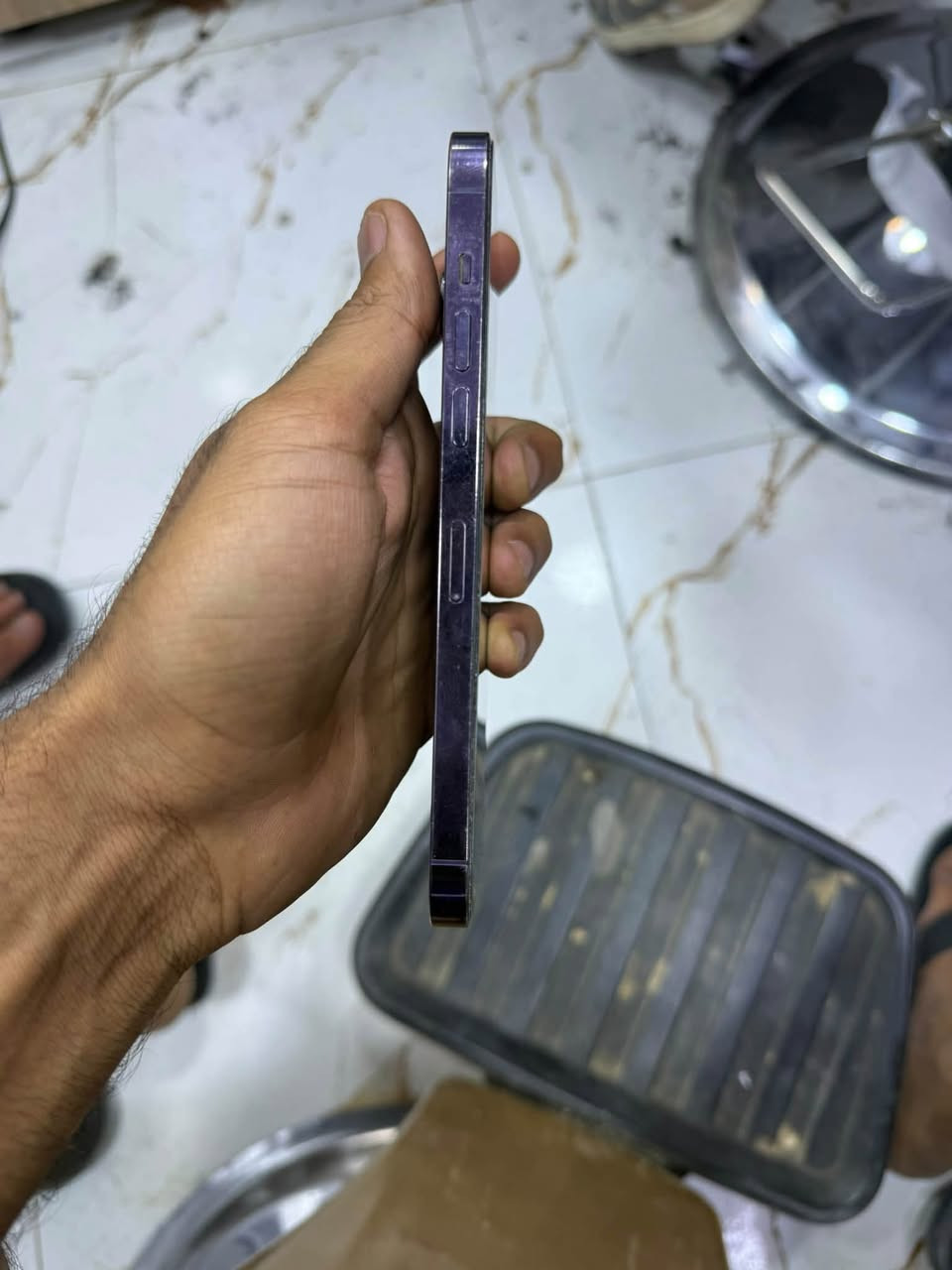 ١٤ برو ماكس ٢٥٦ كفاله عامه بطاريه ٨٠ شرق اوسط لون بنفسجي 

السعر ٨٧٥ وبي مجال 

للتواصل ***********
ديوانيه مركز
