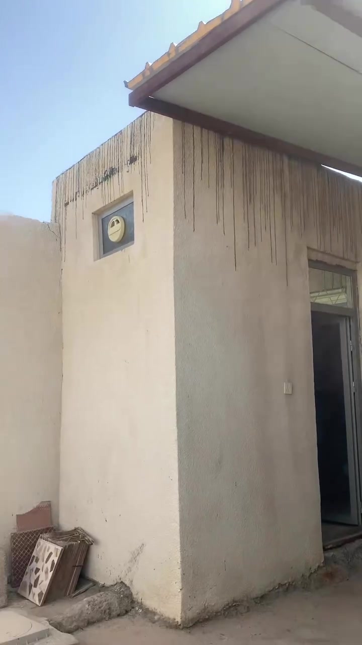 السلام عليكم من رخصه الادمن عندي بيت 100 متر زراعي قرار محكمه سند 25 طابق واحد يحتوي على غرفه واحدة وهول ومطبخ ومنور وخدمات وكراج السعر 100 مليون وبي مجال 
ملاحظه واذا احد محتاج اجار هم عادي نأجرة  يرجى الاتصال مع صاحب الدار  ***********
