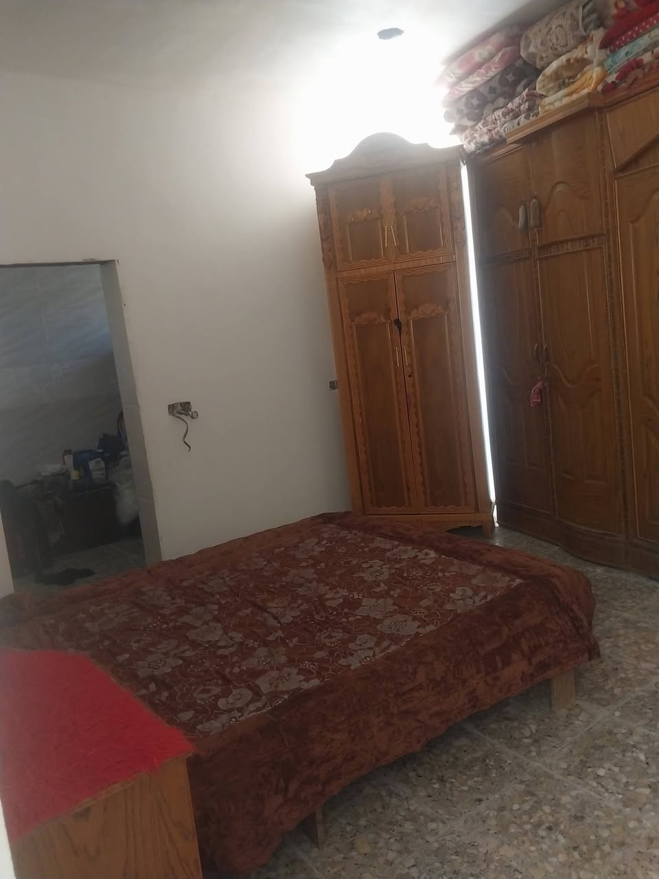 ‏سلام عليكم بيت للبيع مساحة 115 العنوان بغداد جسر ديالى الجديد الكولية سند 25 بيع مستعجل سعر مناسب كامل البيت***********

