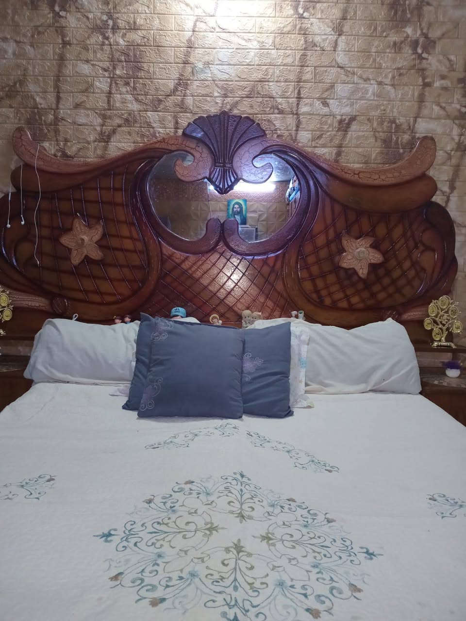 مرحبا غرفه نوم خشب عراقي السعر ٤٠٠ بيها مجال المكان الزعفرانيه


**إذا كنت صاحب هذا الإعلان وتريد حذفه لأي سبب، رجاءا أرسل رسالة إلى الدعم الفني**