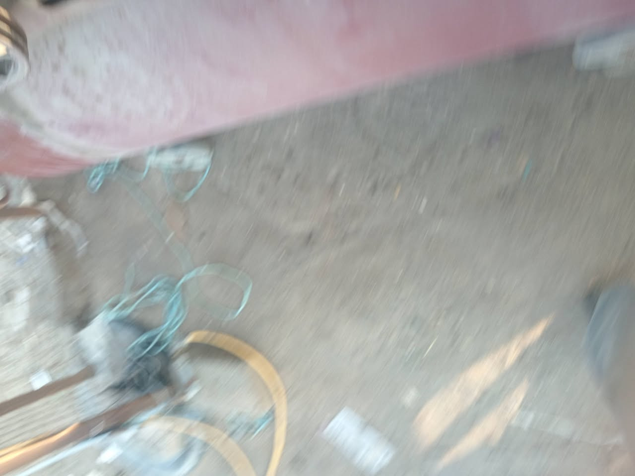 كمبريسر هوا مع ماطورات عموديه للغسل السيارات ثري فيز واحد صيني الثاني دنماركي شغلات وكمبريسر هواء حجم ٦٠٠ التاروسه كاضه ماطور الكمبيسر شغال الحجم ماله سبعه ونص حصان السعر ٥٠٠الف الكمبيسر شغال الماطورات ٢٥٠ الواحد تلفون ***********
