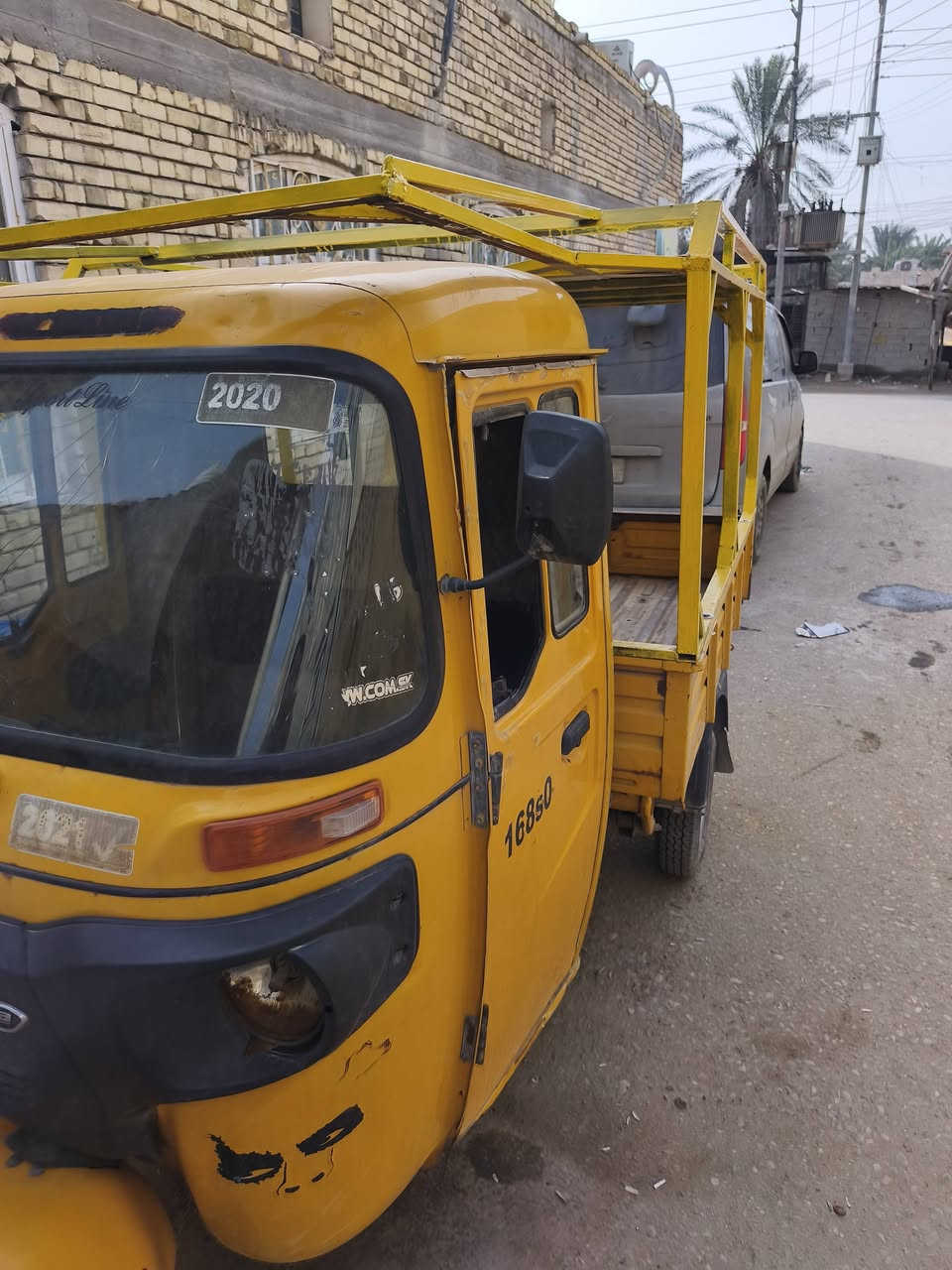 سلام عليكم 
تكتك حمل لبيع رقم بصره بسمي 
رقم الهاتف ***********
