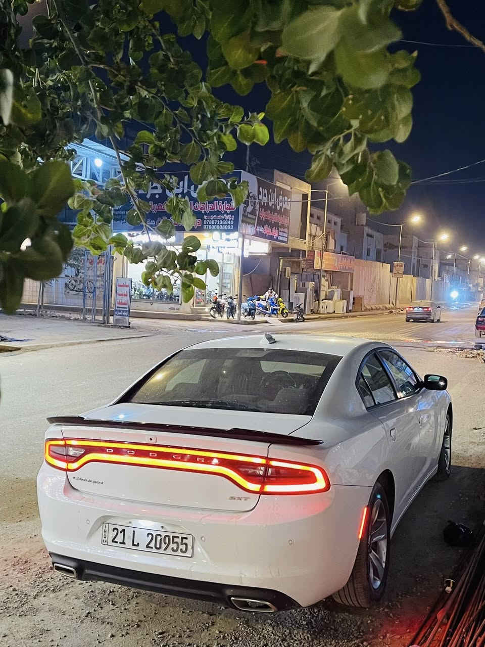 اللهم صل على محمد وال محمد
السلام عليكم 
للبيع او مراوس حسب القناعه
دوج جارجر موديل 2018 اصل 

السياره وارد كندي 🇨🇦
عينه  260

السياره فول مواصفات 
كشنات حضن
شاشه كبيره 
فتحه سقف
حساس خلفي 
رادار جانبي
كشنات خلفيه تدفئه تبريد
تشغيل عن بعد 
كاميرا بل بگ 
سياره جديده ماشيه 80mi 
حداديه كير مكينه كفاله 
 علماً:السياره بيها  باب السايق مبدل اصلي نفس اللون وبارد بل جاملغ الامامي بل ربع الجوه يم الدوسه حادث خارجي بدون دواخل 
 
المكان/ الديوانيه
السعر اتصل على الرقم اني مكلف بل نشر
للاتصال ***********
