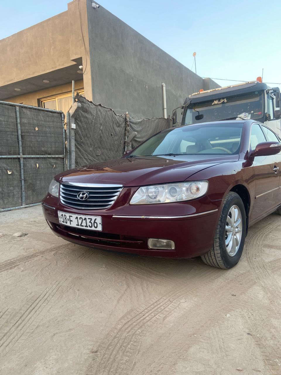 السلام عليكم ازيرا 2009 مكينه 2700 مكفوله كفاله عامه من الضربه والصبغ والتبديل  منضومه تبريد جديده كلها +ادامه منضومه بانزين السياره فول مواصفات ( فتحه-داخل جلد -تبريد قطعتين-حساس خلفي-تحكم ستيرن -كشن كهربائي جهتين-) 
(ملاحضه السياره مكينتها بيها خيط بخار )
السعر 95 قفل قفل  
***********
