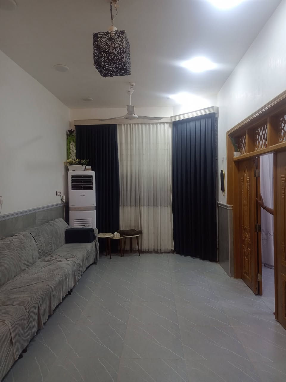 متوفر بيت طابو زراعي 110متر طابقين طابق ارضي ستقبلال مطبخ وصاله  الطابق الثاني غرفتين وصاله وحمام  حي المنتضر قرب مدرسة حكيمه السعر 95مليون قابل للتفاوض استفسار أكثر ***********
