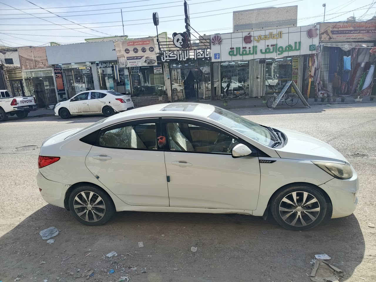 السلام عليكم اكسنت موديل 2015خليجي 1600 فول حداديه 70٪بس تبريد بي مشكله يحول ويفصل 96 رايدها ***********
والسونر موجود بيها قطعه وحده
