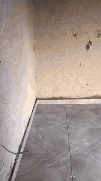 سلام عليكم الي يحتاج صفاف كاشي بورسلين  سيراميك وبايات درج  وكل ما يخص الأرضية اتصل على *********** أو مراسلتنا
