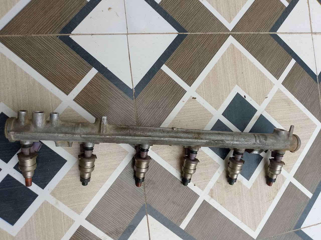 سلام عليكم مسطره كامله البيع .
بخاخات جدد تخم كامل  تخذهن ع فحص 
السعر ب 100 وبيهن مجال مكاني صويره 
للاستفسار رقم ‏‪***********‬‏ + خاص موجد
