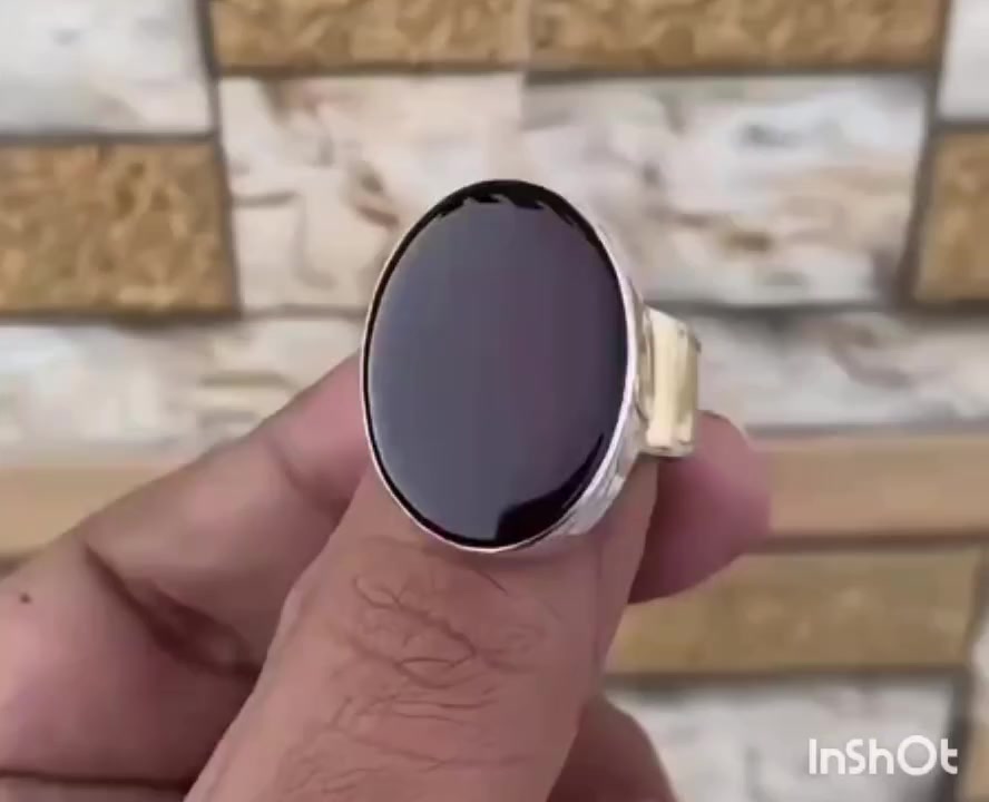 جوهرة العقيق اليمني (شفة العبد) مصاغة علي أرقي الصياغات الهاند ميد المميزة ✅
للتواصل:
⭕الأتصال علي 01555509273
⭕واتس اب 01144221924
من خارج مصر اضافه كود 2+ قبل الرقم
⭕او ارسال رساله عبر رسائل الصفحة ⭕أو ارسال رساله عبر واتساب بصوره


**إذا كنت صاحب هذا الإعلان وتريد حذفه لأي سبب، رجاءا أرسل رسالة إلى الدعم الفني**