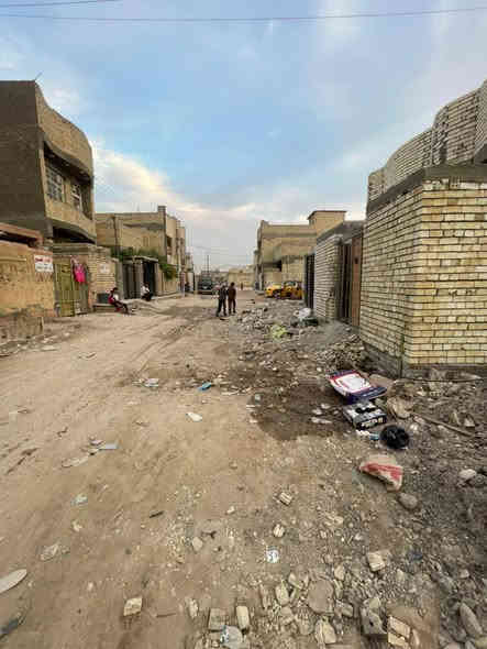 سلام عليكم
قطعه ارض للبيع مساحة 60 متر مربع
واجهه 7 وربع نزال 9ونص
منطقه الضباط الثانيه الزراعيه 

كلش قريب ع شارع ٣٠(المحطه الصفراء) وشارع ٢٠ 

خدمات كله كامل ماعده التبليط(الآليات جاي تشتغل حاليا يعني قريبا تتبلط)

السعر 33 وبيهه مجال بسيط
***********
