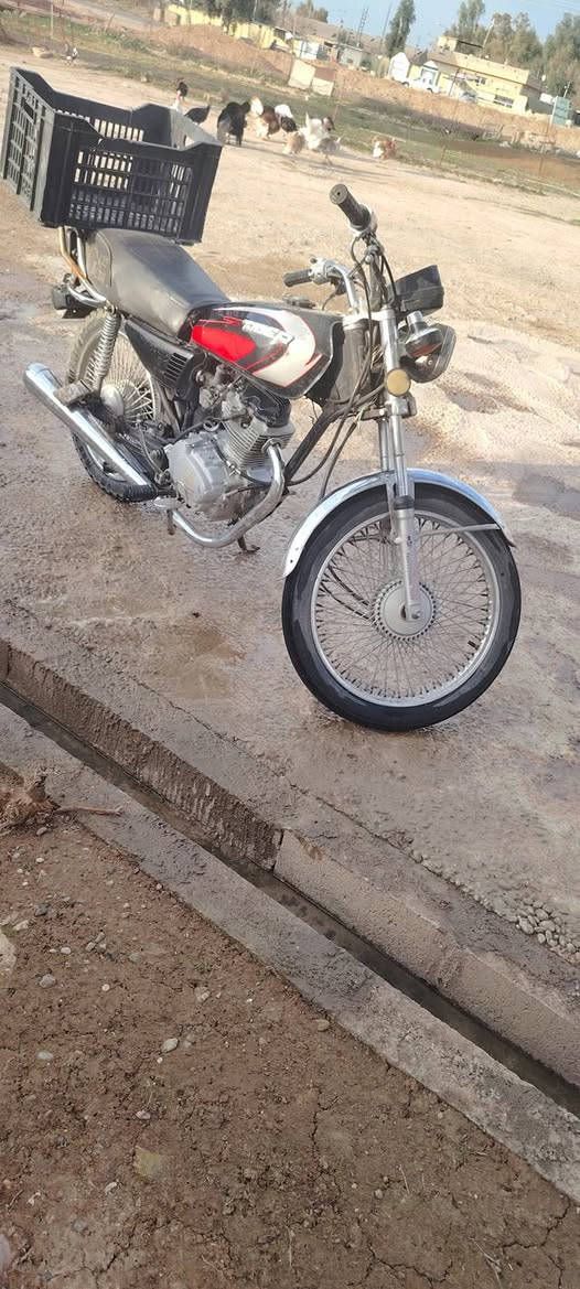 تايكر للبيع محرك مامفتوح شرط لاصرف ولابخار كله شغل مابي نقص موديل 2017محرك فول نشاط فول ابيع وراوس ويا 5كير محرك كبس مامفتوح بشرط تجي تشوفه اذمفتوح لاتشتري  مكاني كركوك ***********
