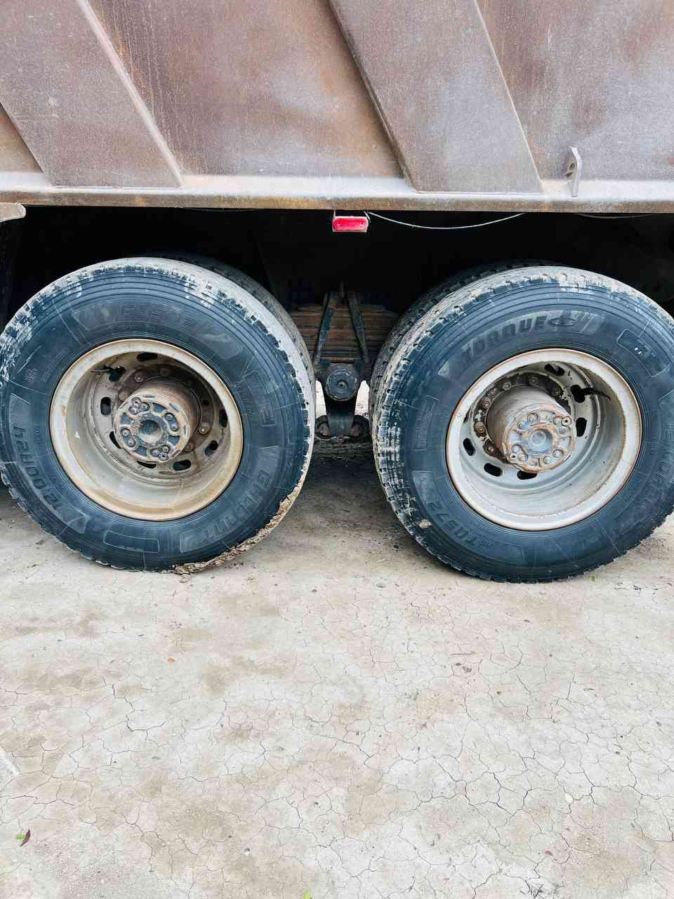 السلام عليكم اسكانيه للبيع 2001مكينه 6انجكتر 420مجموعه خريطه كير3*3السياره تخم تاير جاهزه للعمل مكان بابل مشروع المسيب بدي مايلر دك العماره ذرعه 23للاتصال والستفسار***********
