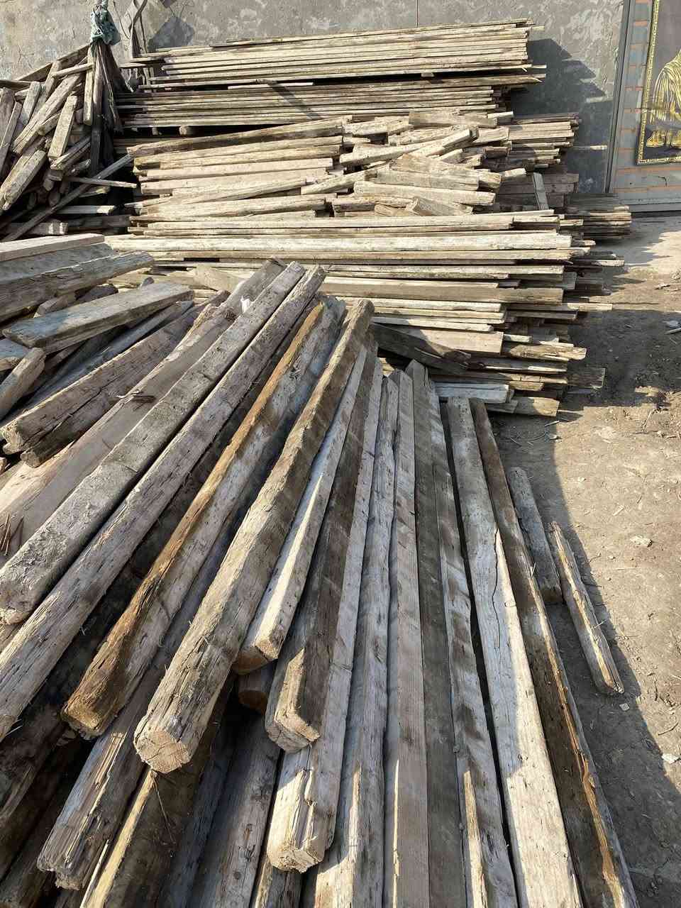 قالب خشب حوالي بل 13 مكعب  المكان بابل مركز   الاستفسار *********** واتساب مفتوح
