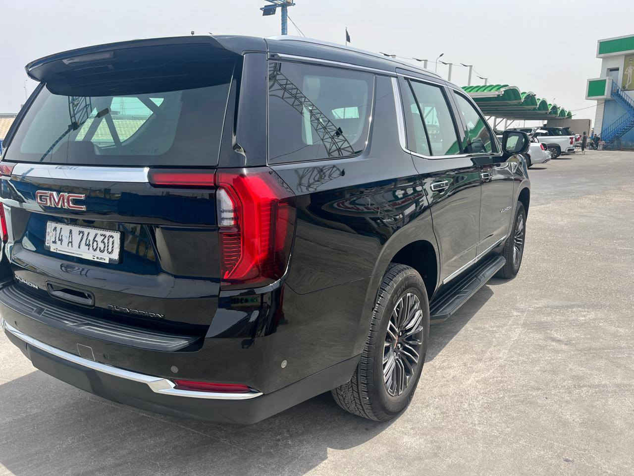 GMC YUKON ELEVATION 2025 
جي ام سي يوكن اليفيشن ٢٠٢٥ 
عداد المسافة ١٣ الف 
رقم بصرة 
وكالة بدون اي حادث 
مغلفة نانو بالكامل 
السعر ٦٢٥ ورقة بيع او مراوس مع سيارة ٧ راكب

العنوان البصرة ساحة سعد داخل محطة وقود لؤلؤة البصرة 
***********
