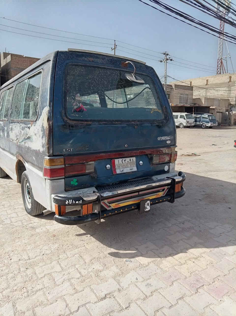 السلام عليكم اخواننا جنايه الكيات كيا للبيع موديل 94 راعيها ابو الوكاله بالديوانيه  سياره في كربلاء السعر 25 وبيها مجال عليها هيئه وينكطع من سعر السياره المكان كربلاء  *********** 🥰***********
