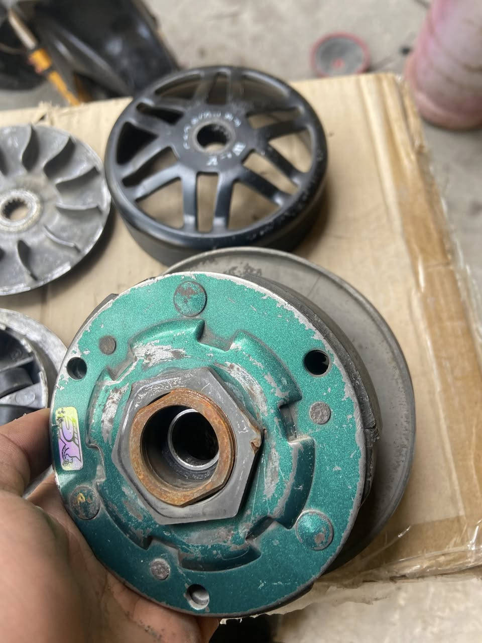 سلام عليكم
زوج كلجات سكنس عام  رياضي مال حاويه 
لامامي دوشي ختم 
خلفي يو سي ختم 
ثنينهن حاويه اصلي مو تجاري 
ابيعهن ع ضمان  شلعه والمعدل 
سعر خاص 
بغداد شهداء العبيدي 
*********** توصيل موجود
